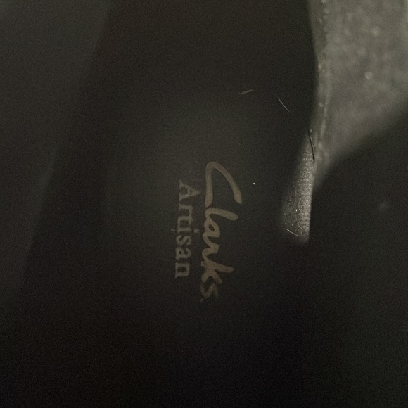 Clarks Artisan Active AIR Black Leather Lace-up Heeled Bootie Women's Size 8.5M - Picture 9 of 12